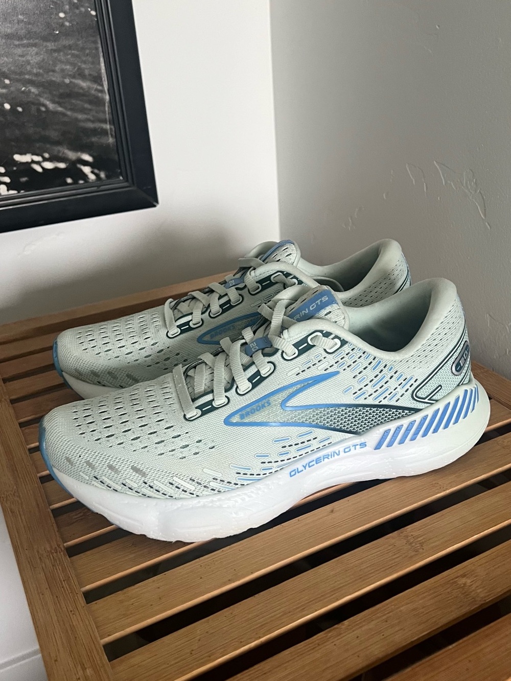 Brooks Women's Glycerin GTS 20 running shoes size 8